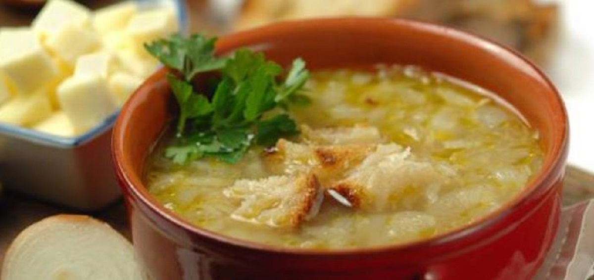 Rezept: Abnehmsuppe mit Zwiebeln