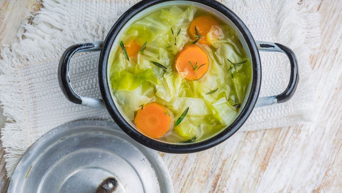 Die Suppe, die den Stoffwechsel ankurbelt und überschüssiges Fett verbrennt