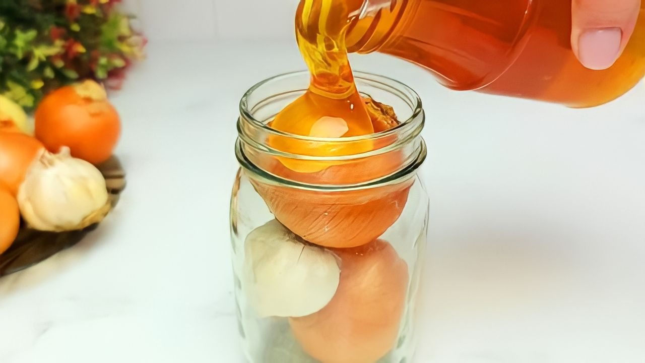 Oignons, mettez-les dans un bocal et mettez du miel dedans – la raison est étonnante