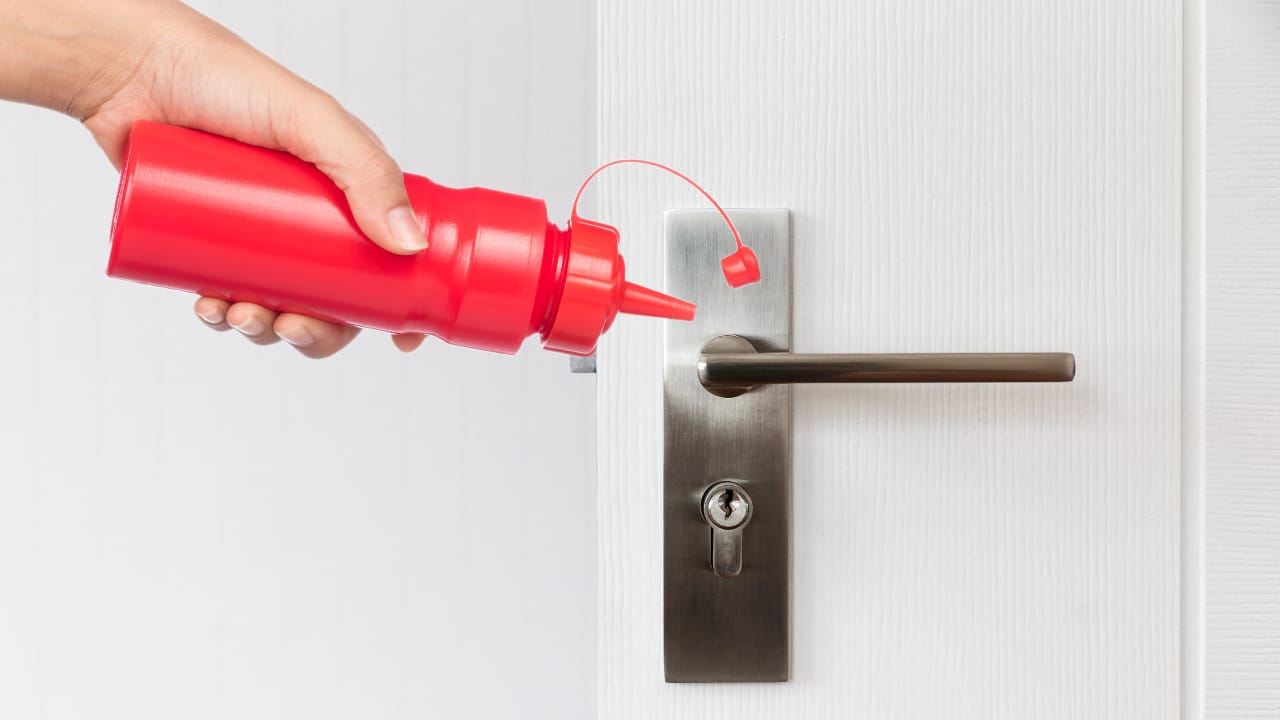 Deshalb bestreichen sie alle die Türklinke mit Ketchup