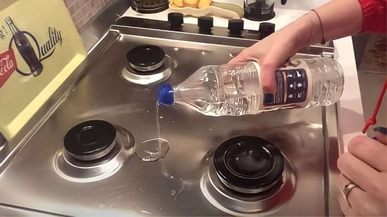 Strahlender Herd: Mit dieser 50-Cent-Zutat lassen Sie ihn wie neu erstrahlen