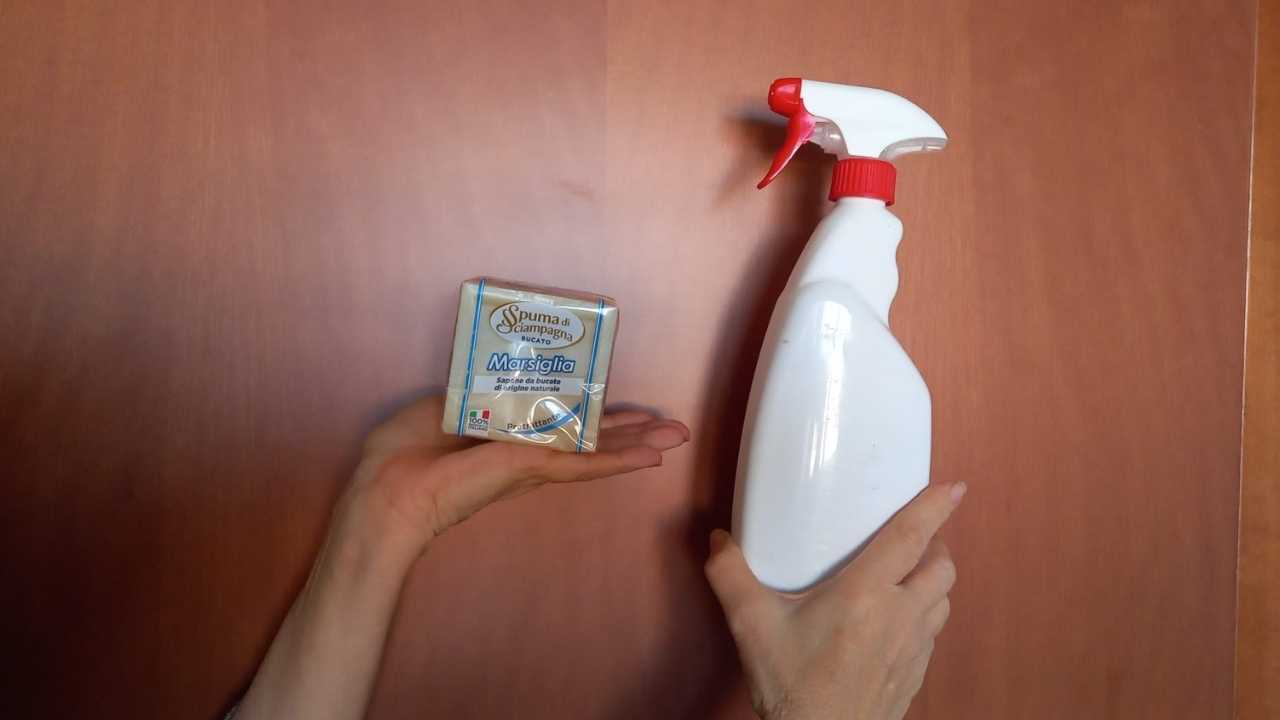 Waschmaschine – Fügen Sie sie dem Waschmittel hinzu, wenn Sie einen langanhaltenden Duft auf Ihrer Kleidung wünschen