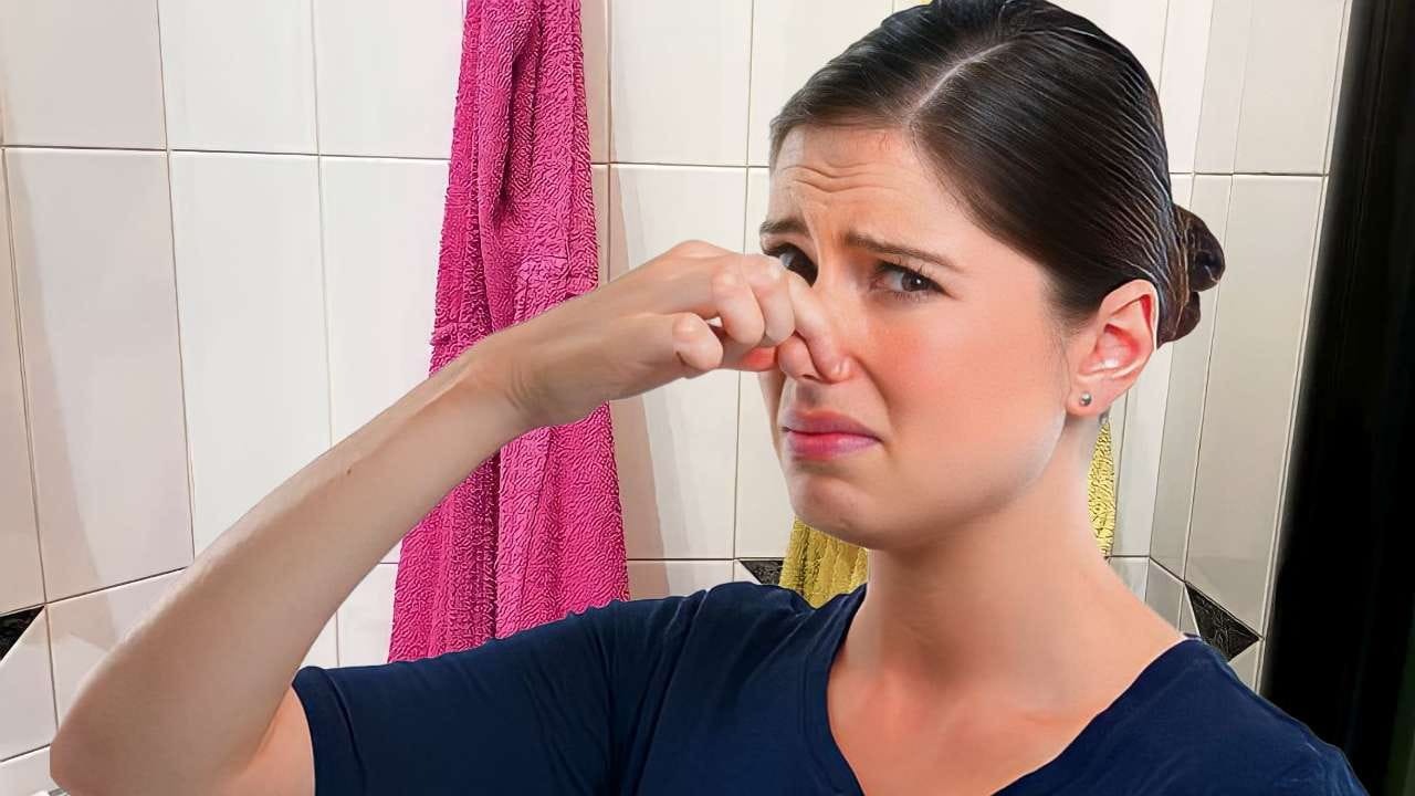 Bademantel, Millionen von Bakterien lauern: So oft sollten Sie ihn waschen