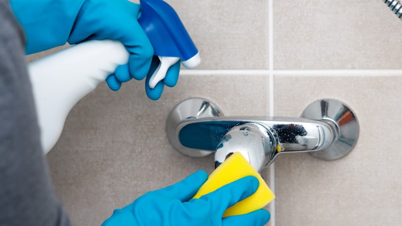 Astuces pour garder votre salle de bain propre sans effort