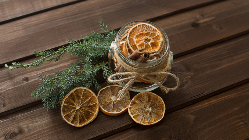 Hausgemachtes Lufterfrischer zur Beseitigung von Uringeruch im Badezimmer