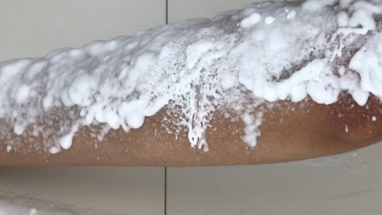 Le rasage n’est pas nécessaire, cet ingrédient naturel fait tomber tous les poils superflus