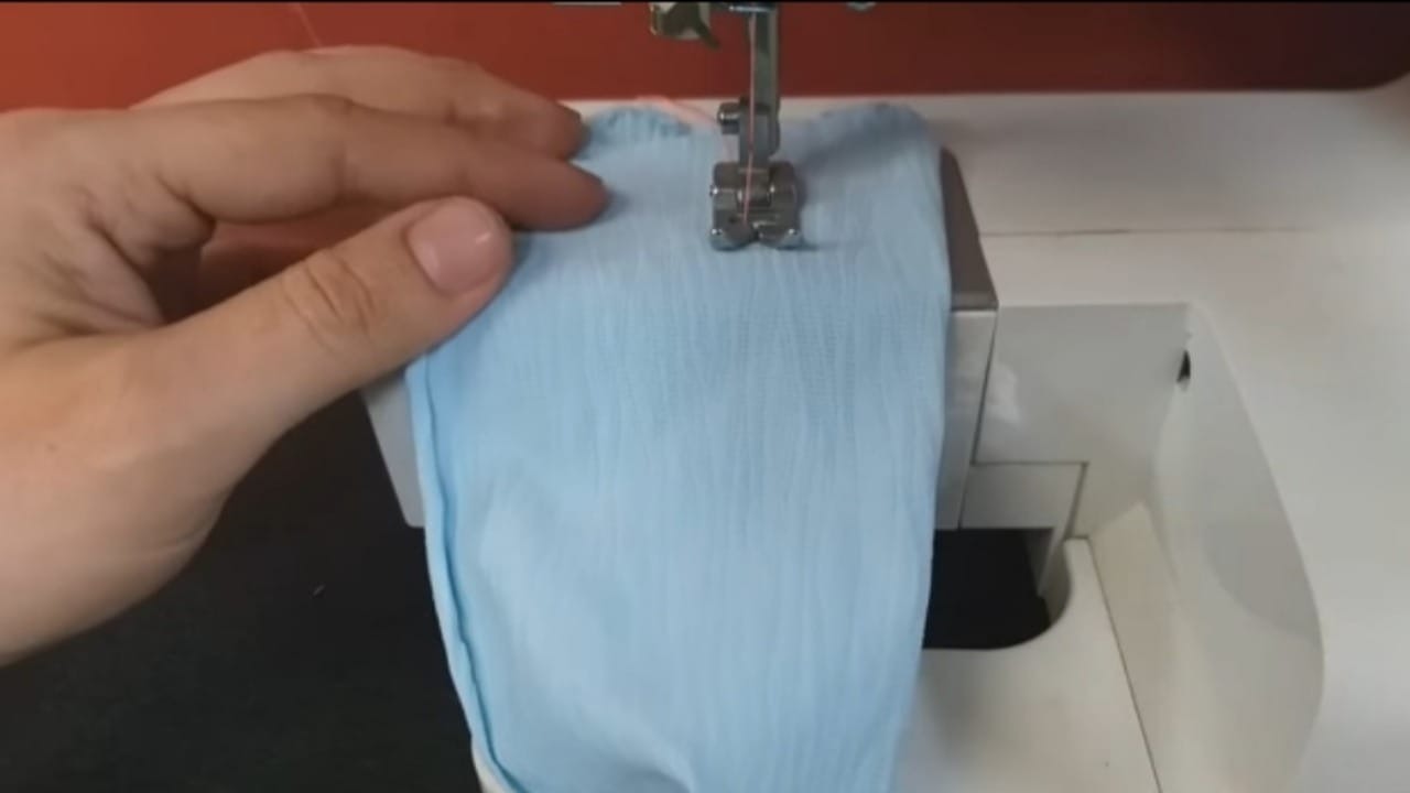 Aiguille, voici comment l’utiliser pour coudre du lycra : l’astuce des couturières dévoilée